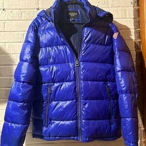 Guess blue puff jack. Size L.